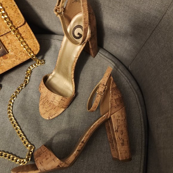 Guess. High heels. Open toe sandals - Picture 6 of 8